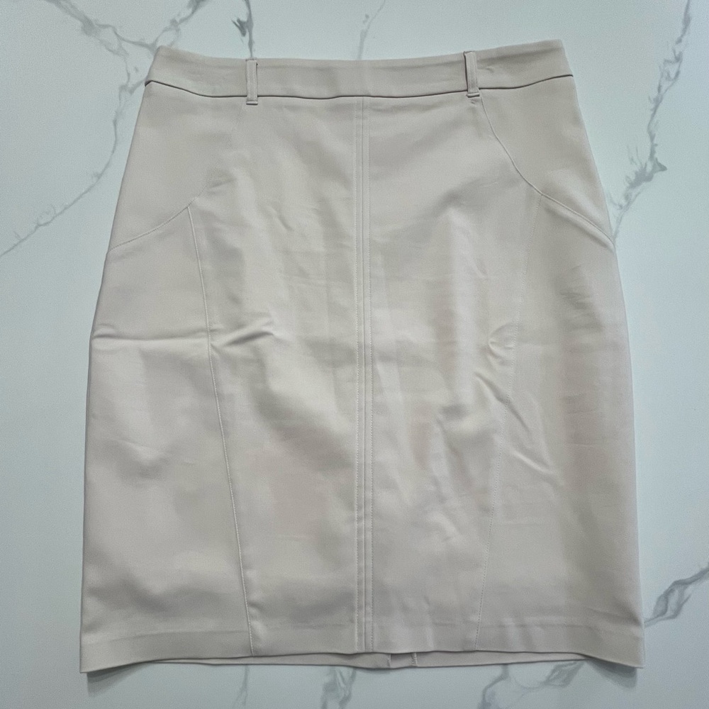 Elegant Cream Women's Lined  Skirt size XL great condition